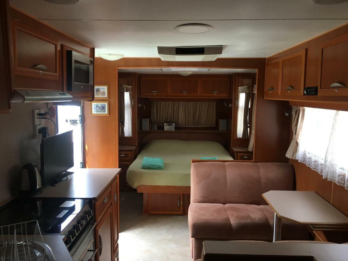 Comfortable Caravan Cooktown Exterior photo